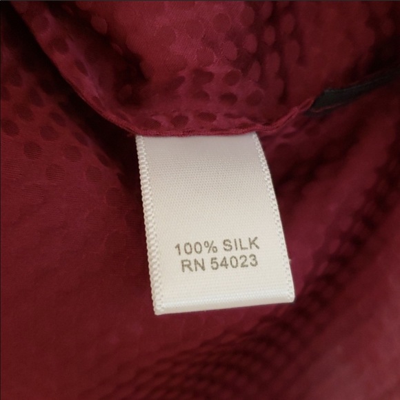 100% Silk Banana Republic Capped-Sleeved Blouse-XS - Picture 4 of 6